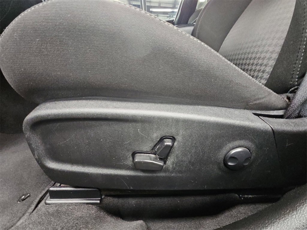 Used 2023 Dodge Charger GT image 26