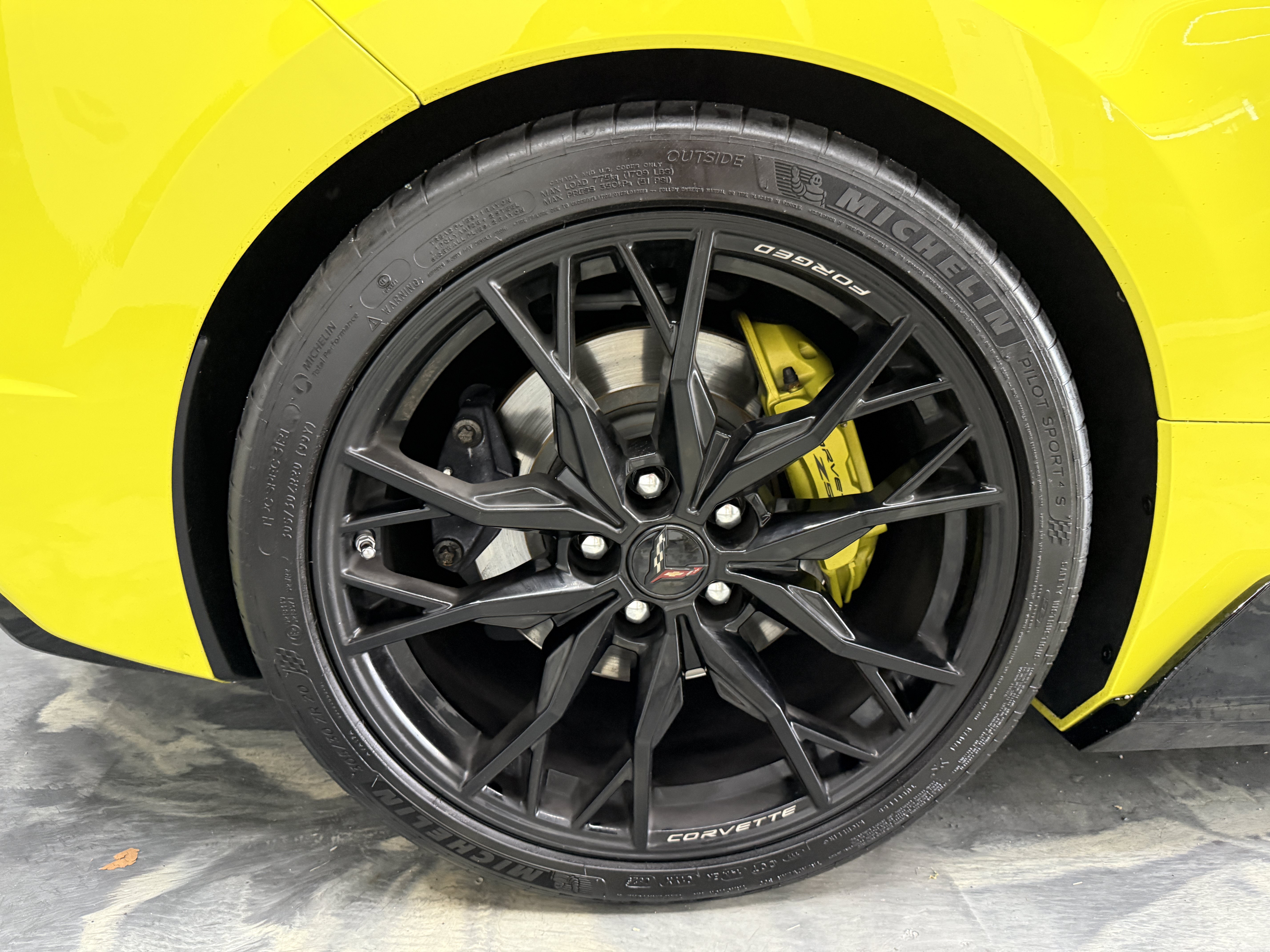 Used 2023 Chevrolet Corvette Stingray Preferred Cpe w/ Z51 Performance Package RWD image 40