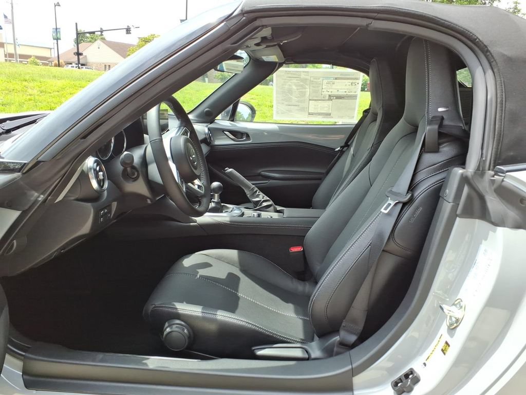 New 2026 MAZDA MX-5 Miata Grand Touring w/ Appearance Package RWD image 14