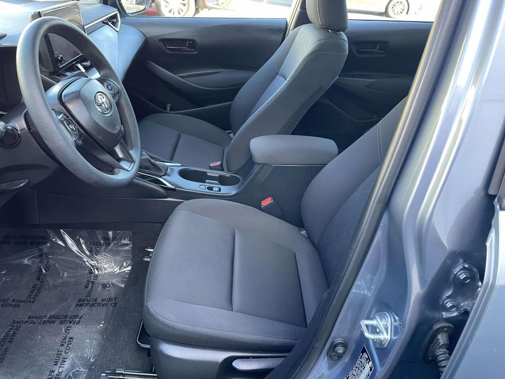 Used 2023 Toyota Corolla LE image 28