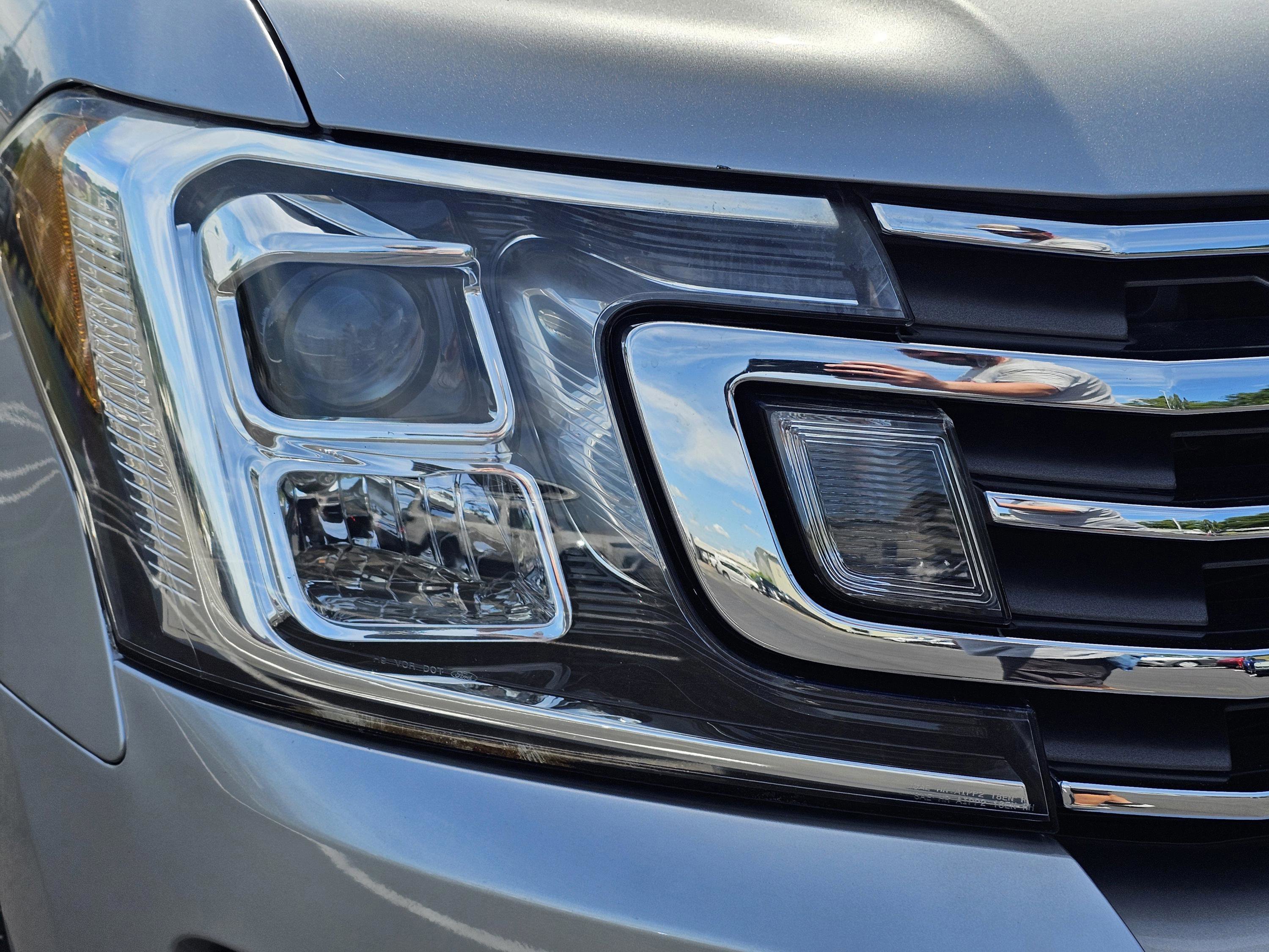 Used 2020 Ford Expedition XLT w/ Equipment Group 202A image 4