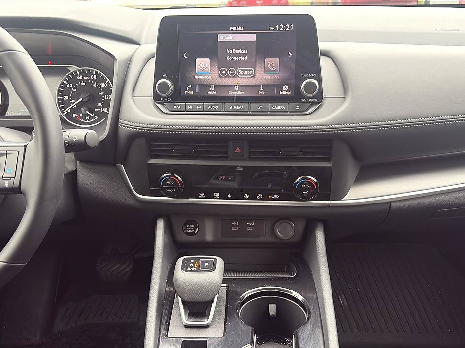 Certified 2026 Nissan Rogue SV FWD image 40