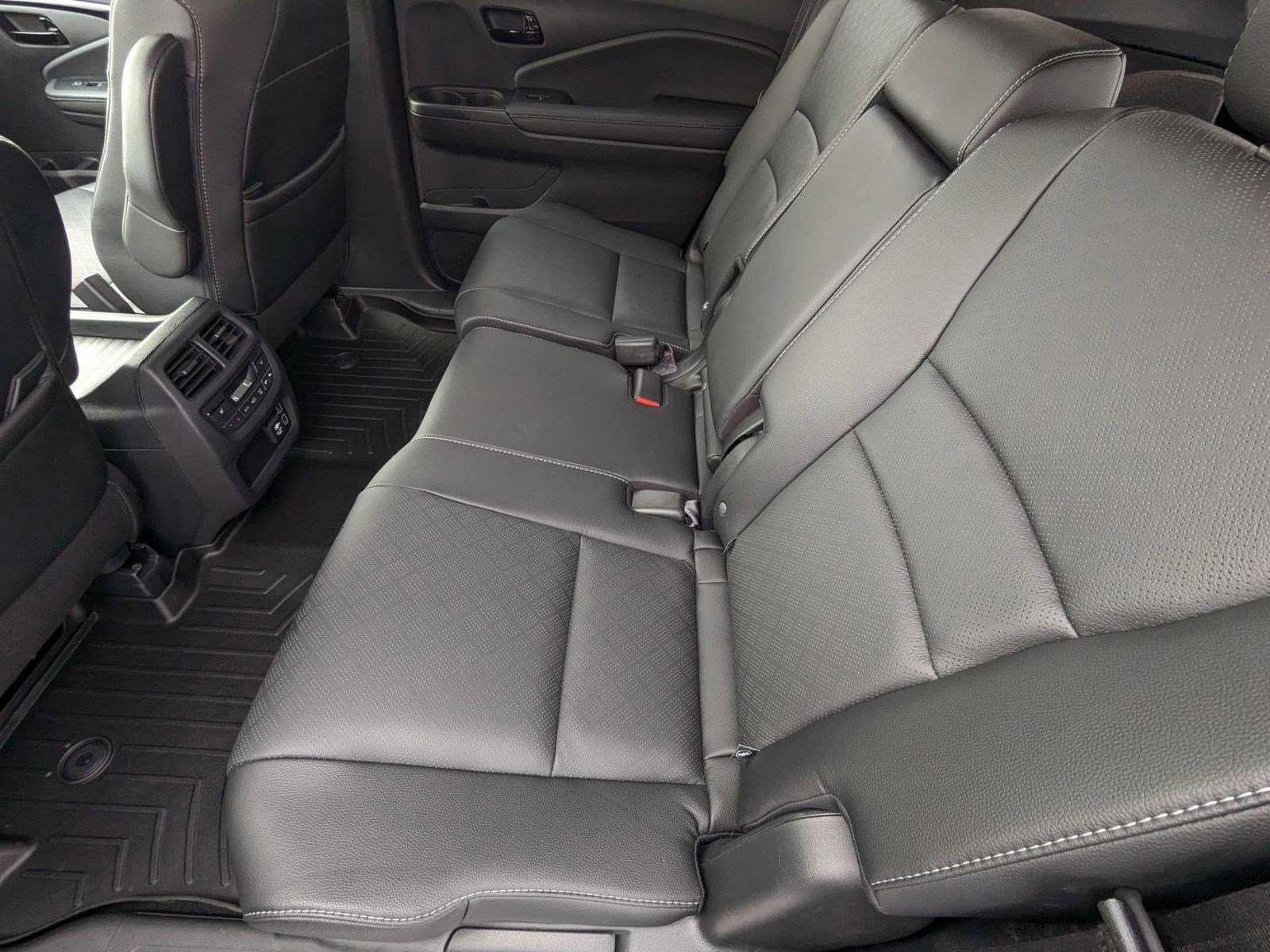 Used 2023 Honda Passport Elite image 24