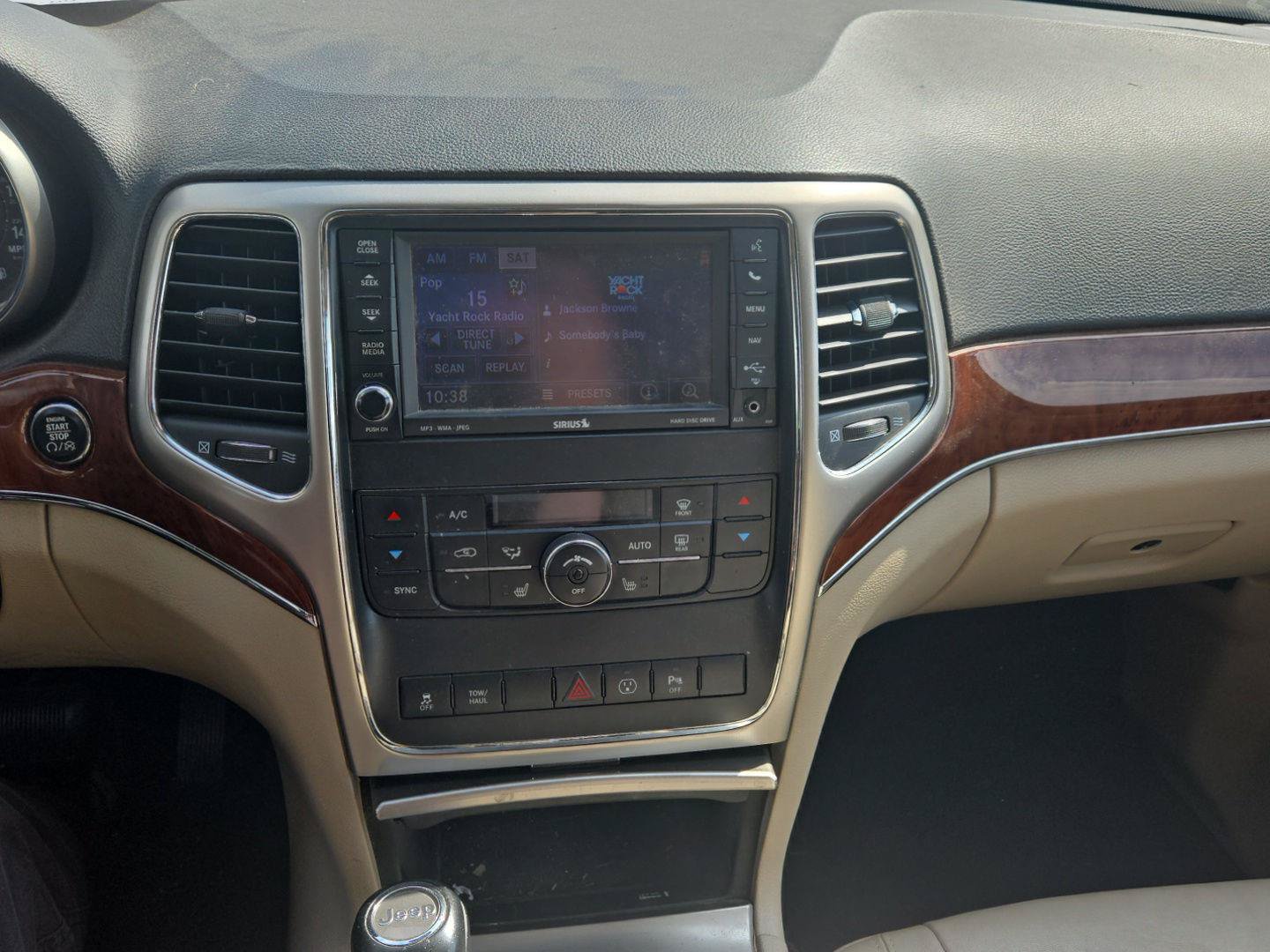 Used 2013 Jeep Grand Cherokee Limited AWD/4WD image 19