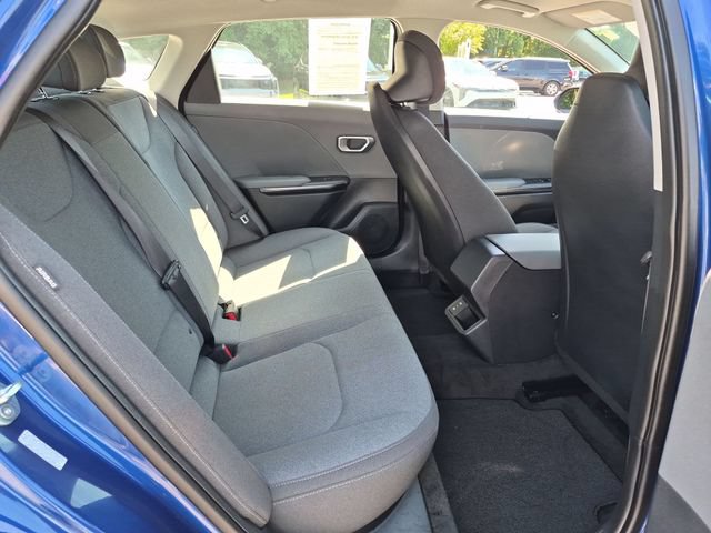 Used 2025 Kia K4 FWD image 24