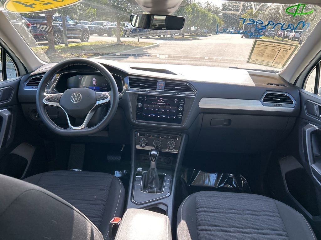 Used 2024 Volkswagen Tiguan S image 10