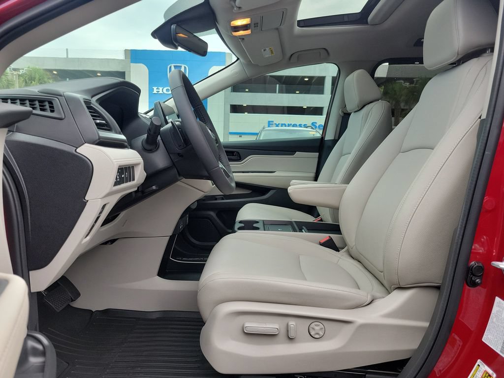 Certified 2026 Honda Odyssey EX-L image 29
