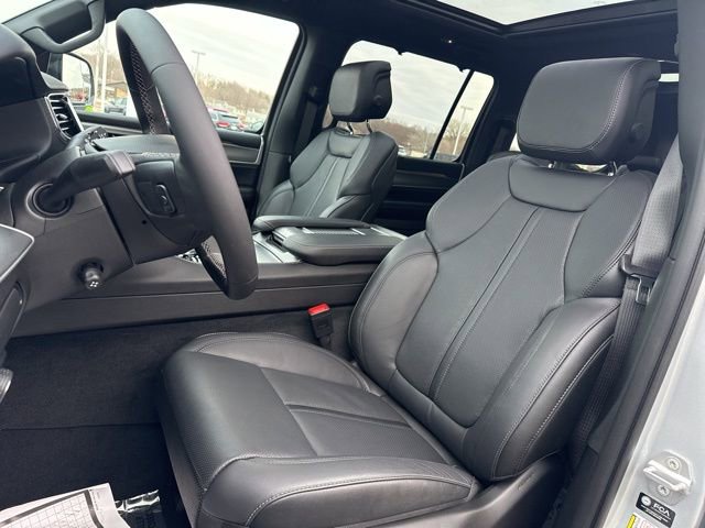 New 2026 Jeep Grand Wagoneer Limited image 12