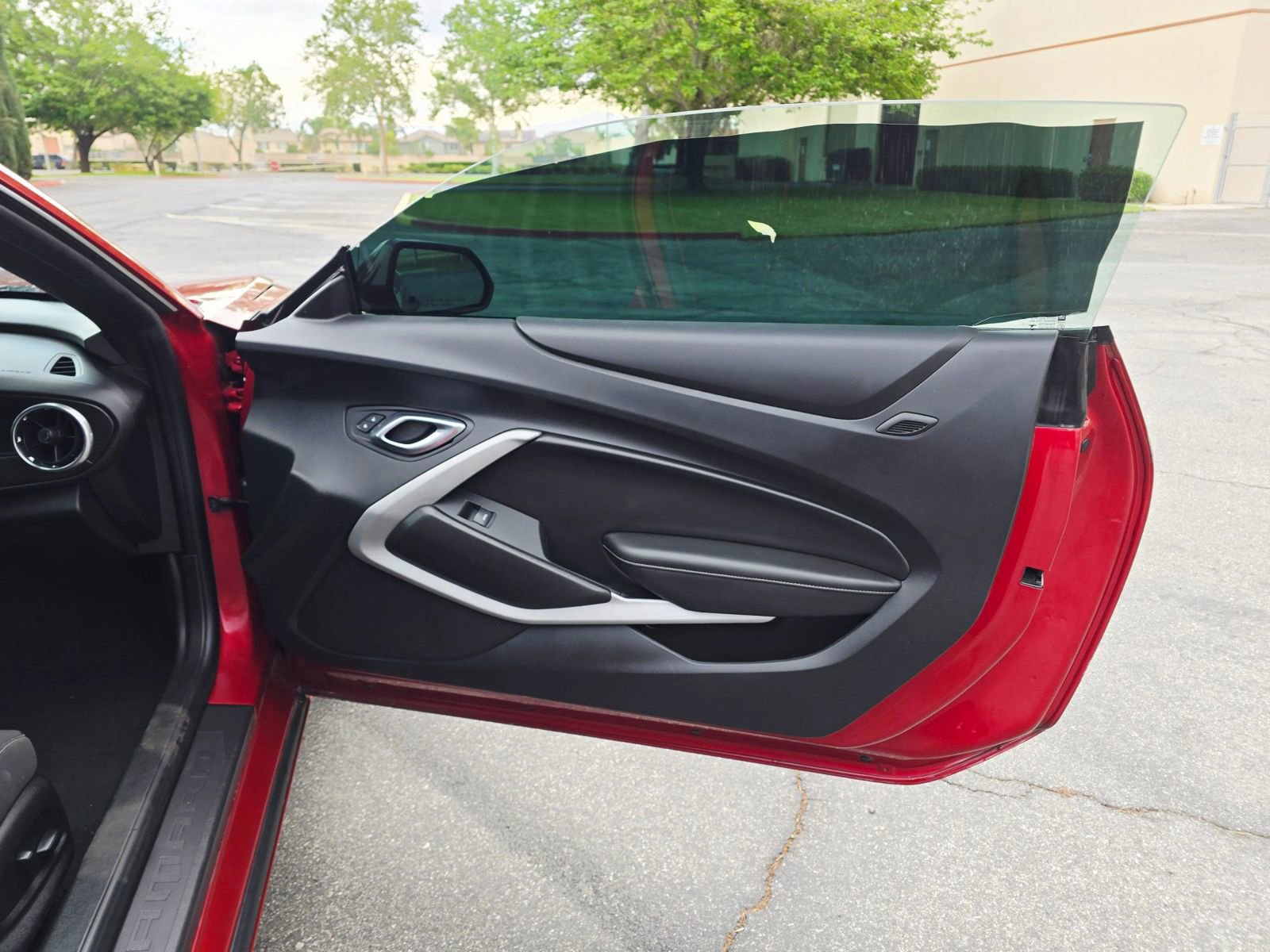 Used 2018 Chevrolet Camaro LT RWD image 25