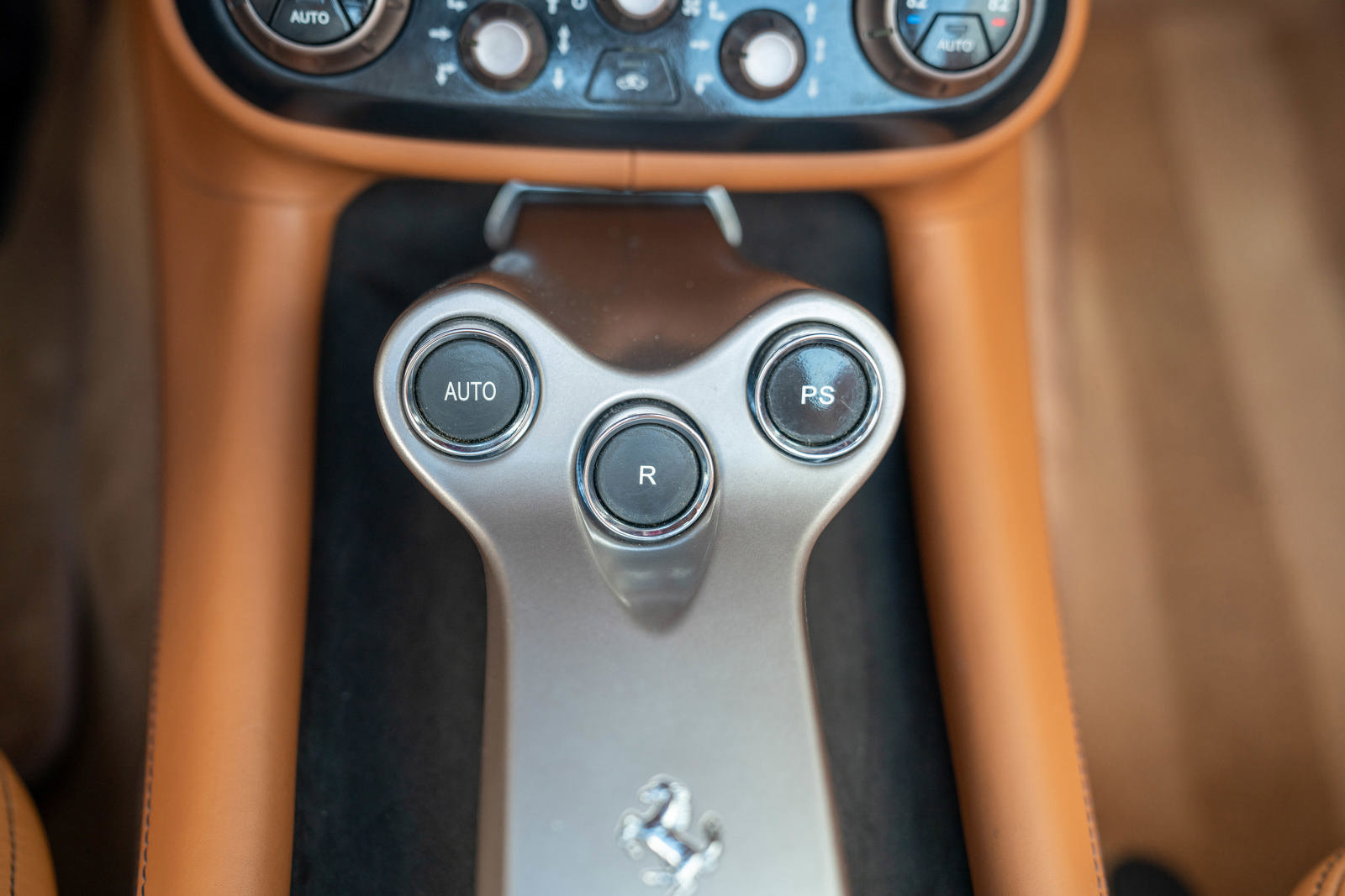 Used 2013 Ferrari California image 30