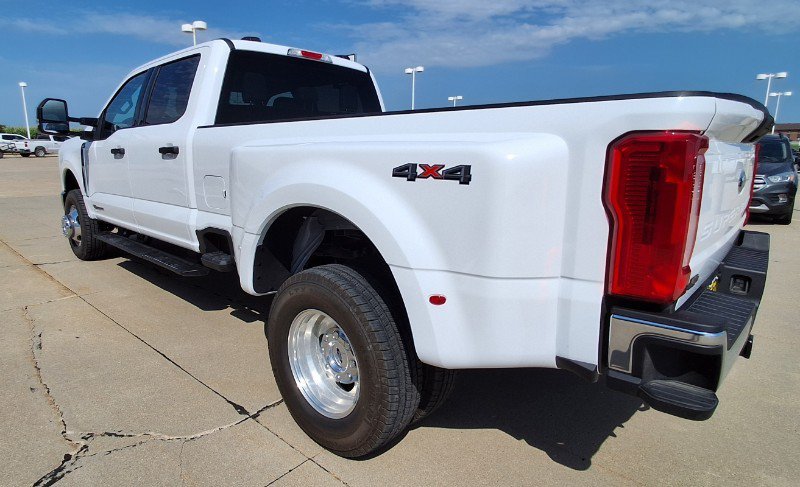 Used 2026 Ford F350 XLT AWD/4WD image 6