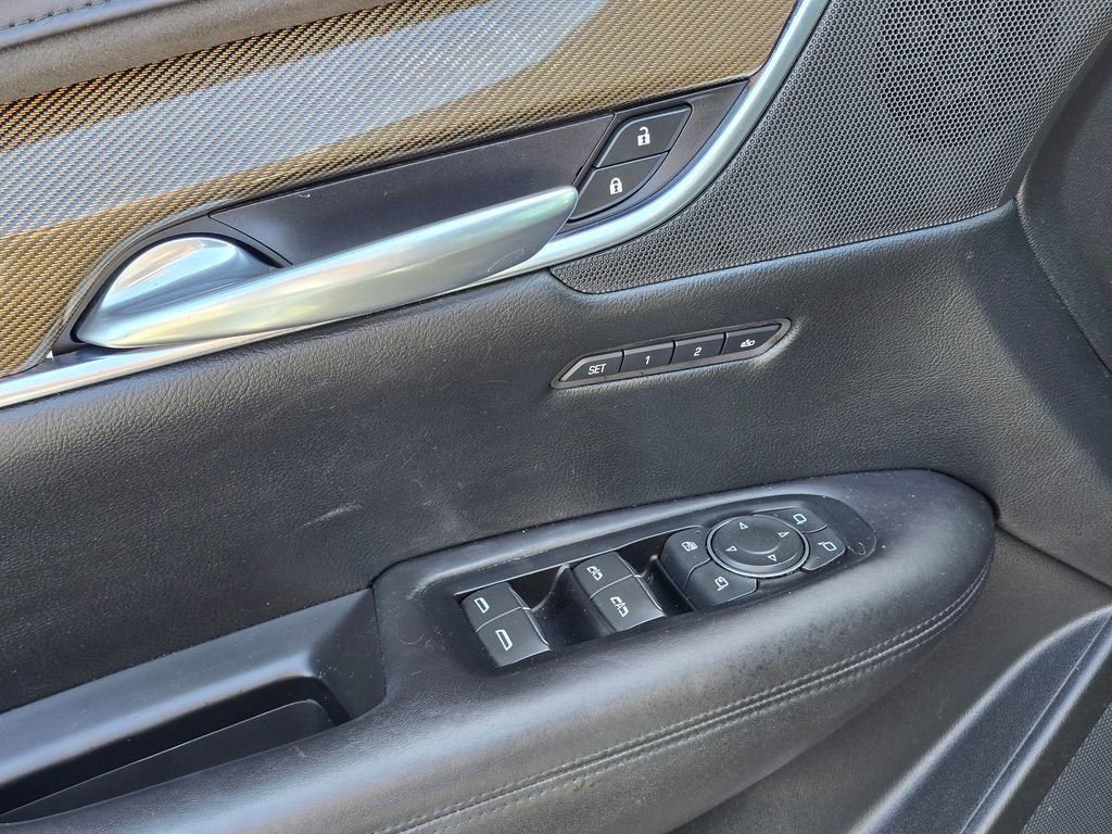 Used 2018 Cadillac XT5 Platinum w/ Driver Assist Package image 20