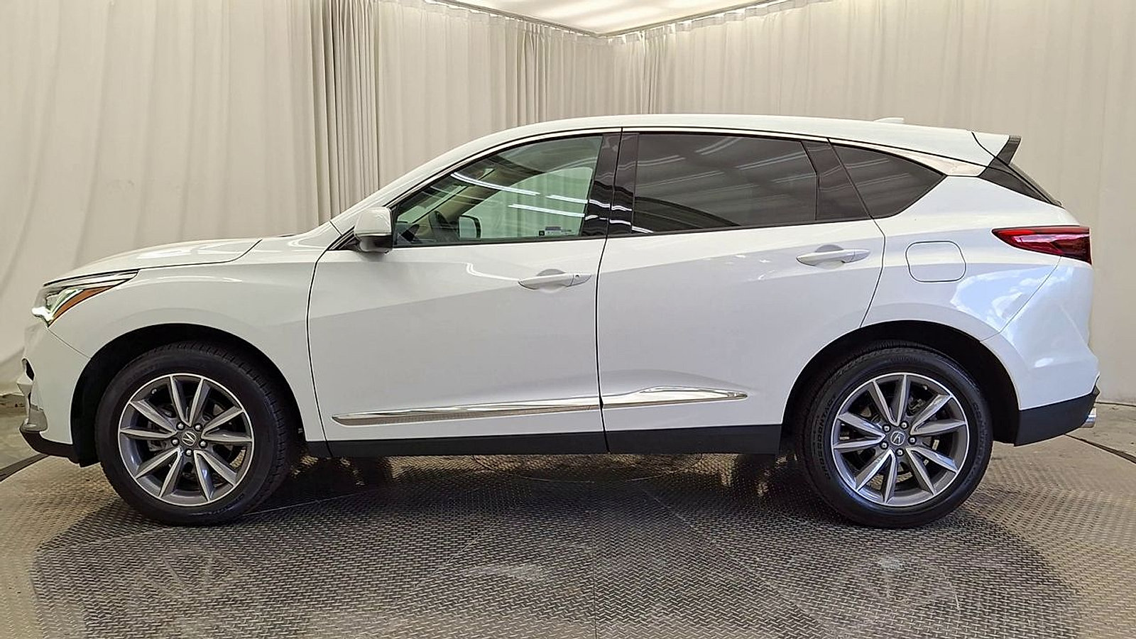 Used 2020 Acura RDX AWD w/ Technology Package image 8