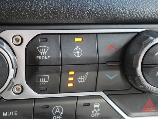 Used 2025 Jeep Wrangler Unlimited Sport AWD/4WD image 3