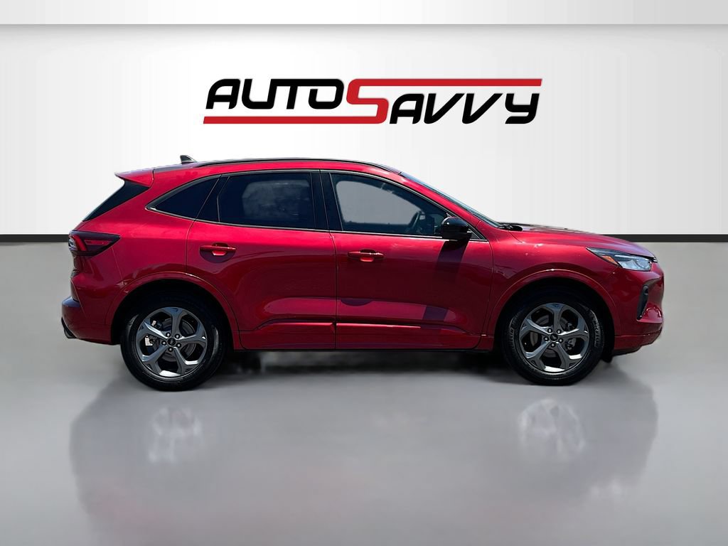 Used 2023 Ford Escape ST-Line w/ Tech Pack #1 FWD image 8