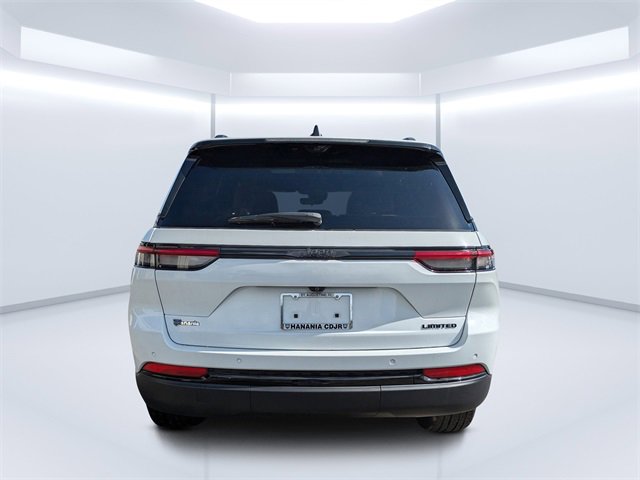 New 2025 Jeep Grand Cherokee Limited w/ Luxury Tech Group II image 4