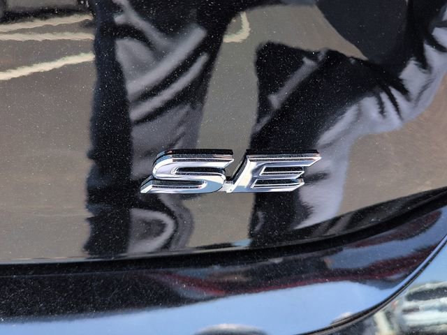 Used 2026 Toyota Camry SE FWD image 12