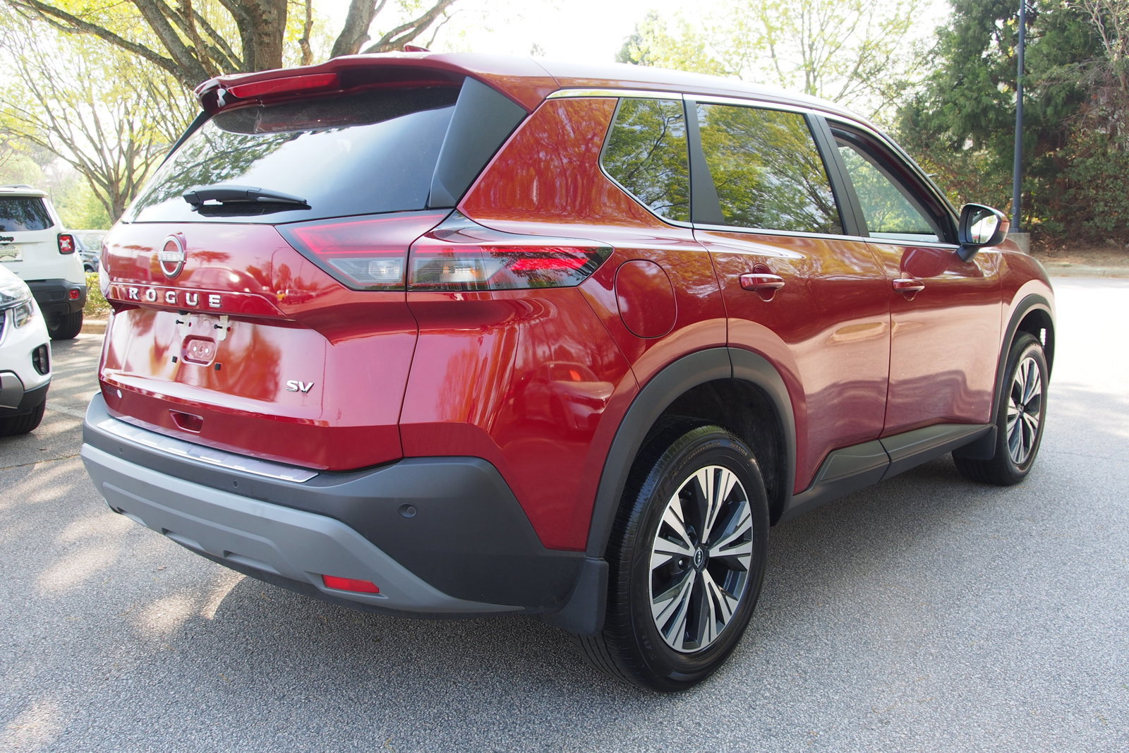 Used 2023 Nissan Rogue SV FWD image 7