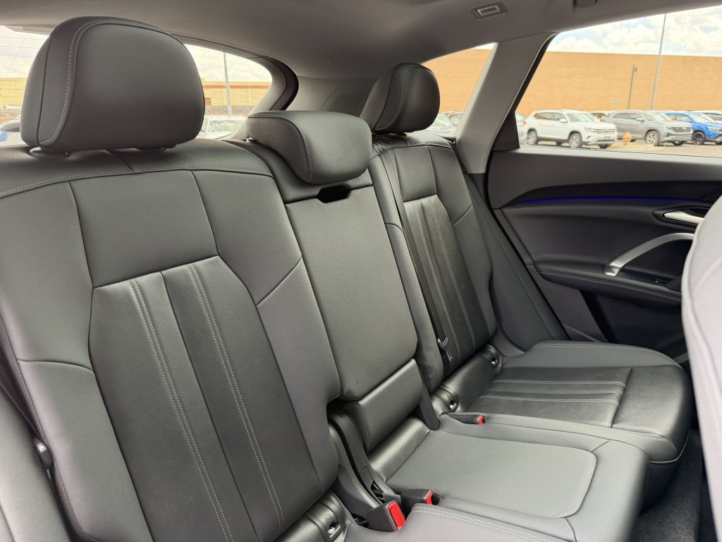 Used 2025 Audi Q5 Premium w/ Convenience Package AWD/4WD image 40