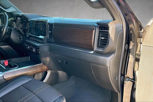 Used 2024 Chevrolet Silverado 3500 High Country w/ Midnight Edition image 15