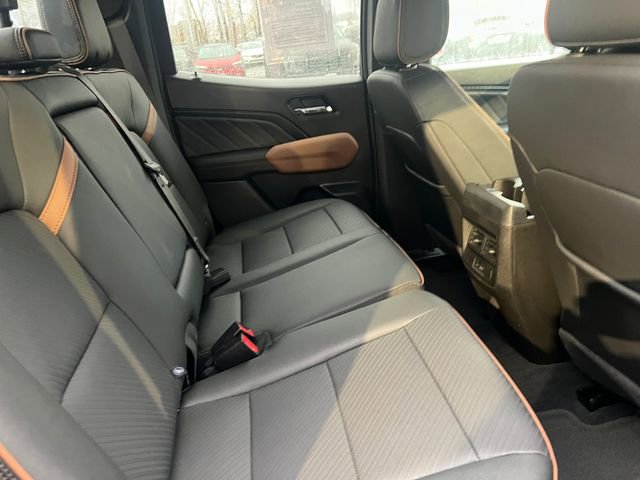 Used 2024 GMC Canyon AT4 w/ AT4 Premium Package image 17