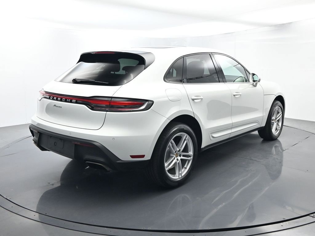 Certified 2023 Porsche Macan AWD/4WD image 14