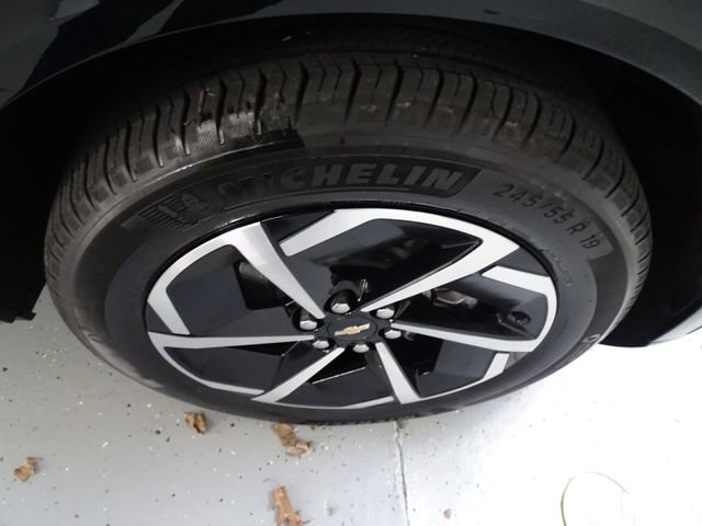 Used 2025 Chevrolet Equinox EV LT image 27