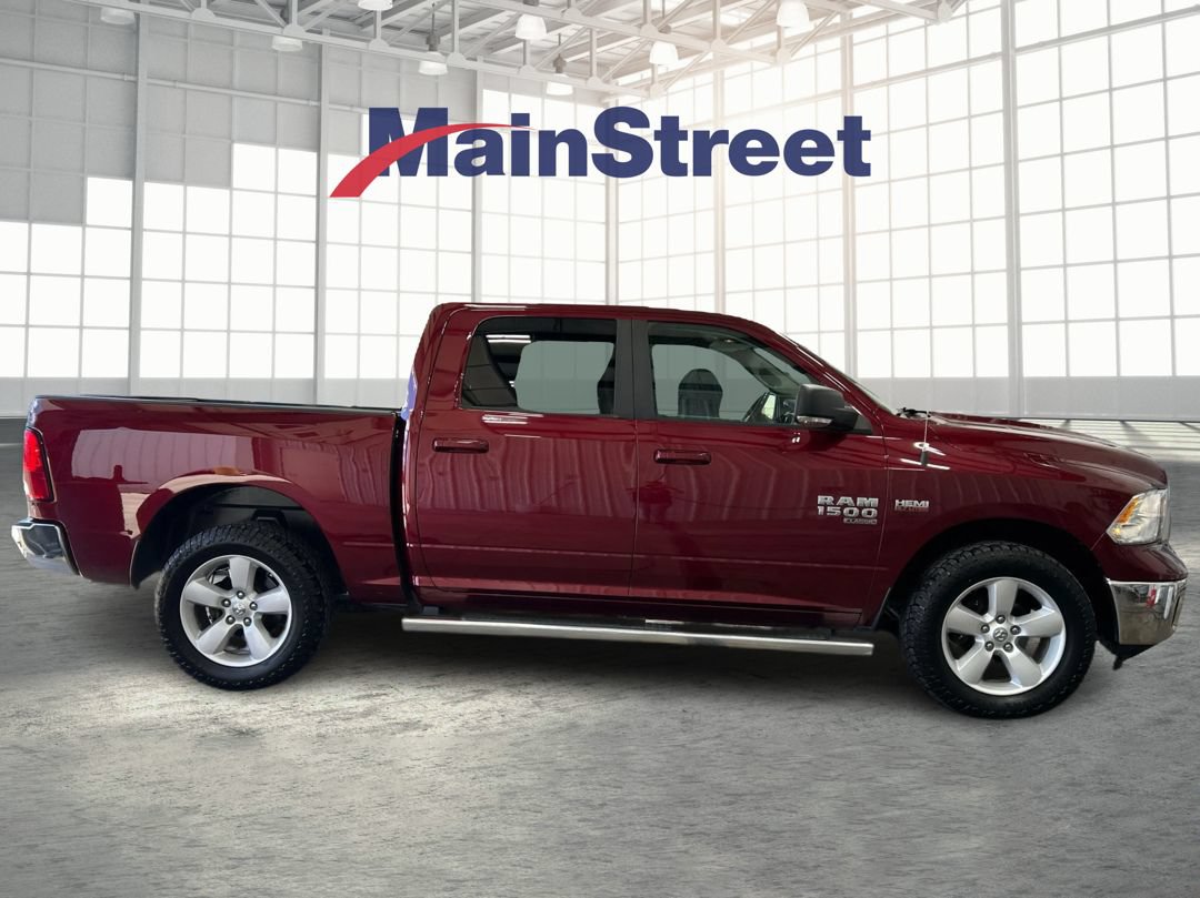 Used 2019 RAM 1500 Classic SLT w/ SLT Plus D←cor Group AWD/4WD image 6