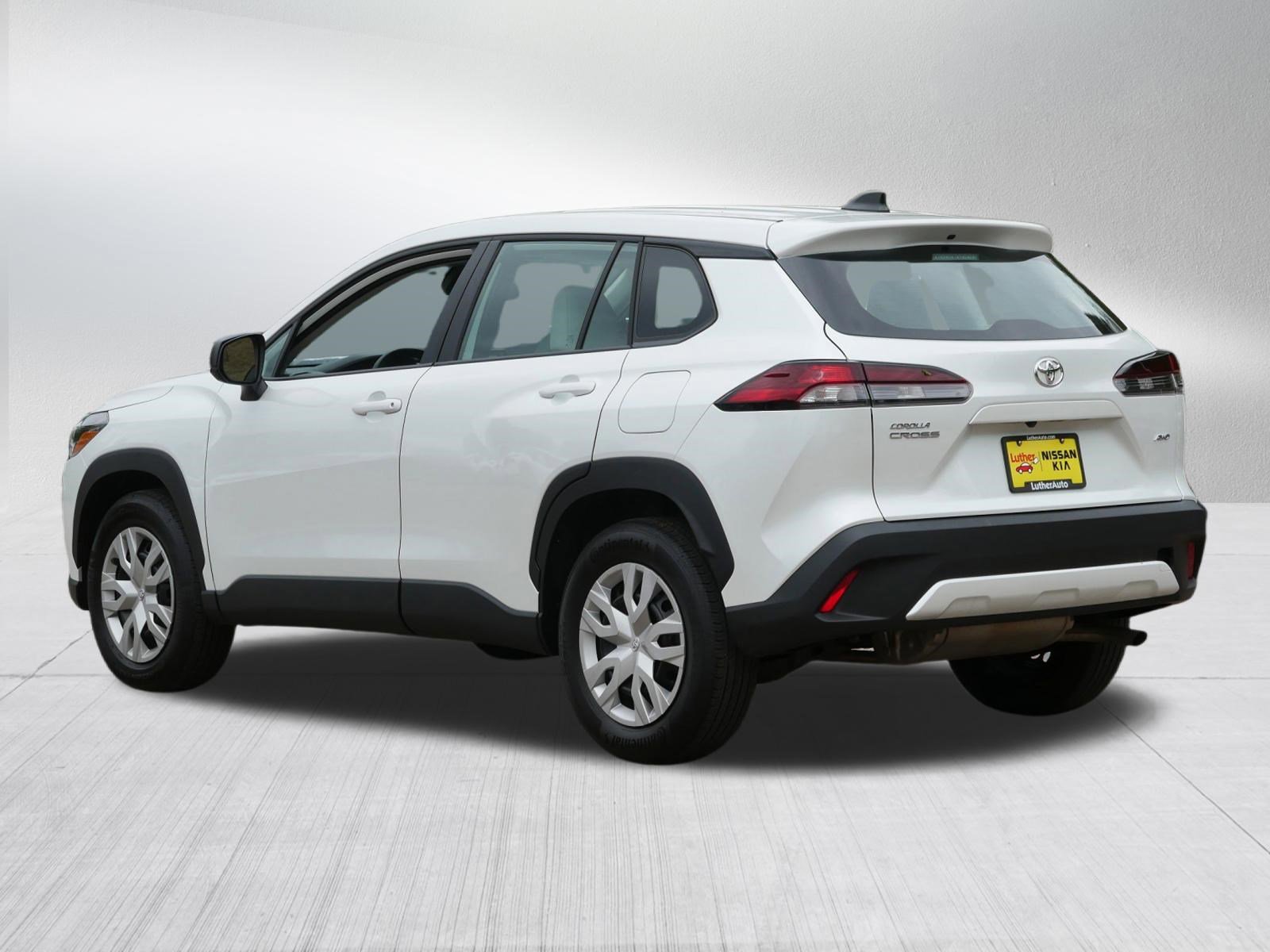 Used 2026 Toyota Corolla Cross L AWD/4WD image 5