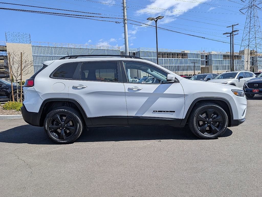Used 2019 Jeep Cherokee Latitude Plus image 9