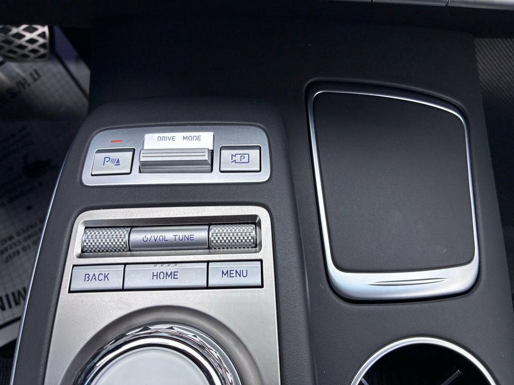 Used 2025 Genesis GV70 3.5T Sport w/ Sport Advanced Package AWD/4WD image 37