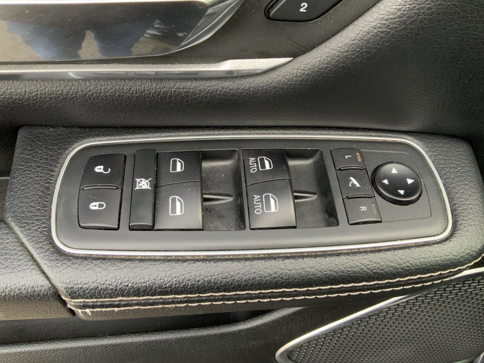 Used 2020 RAM 1500 Laramie image 26