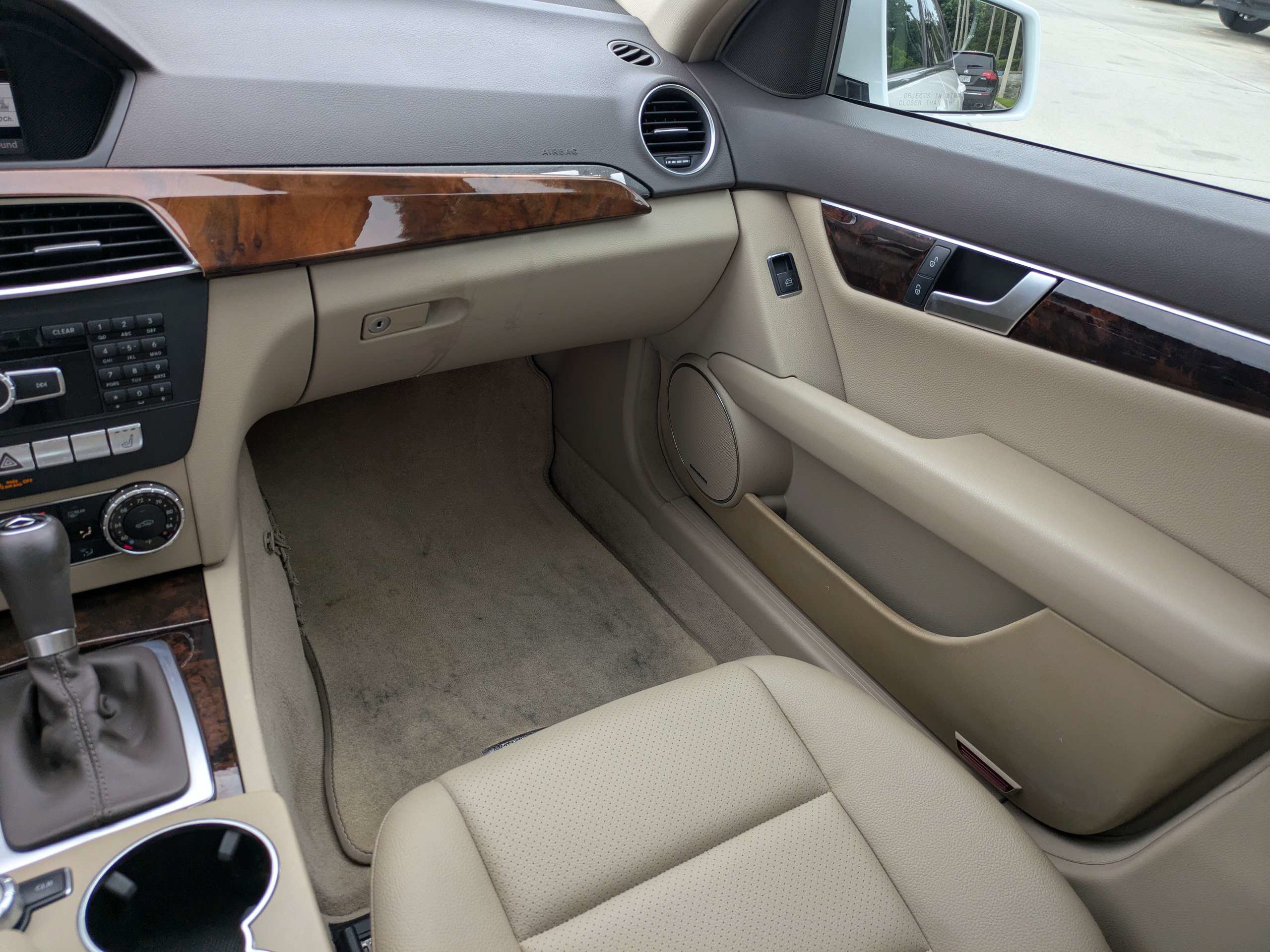 Used 2013 Mercedes-Benz C 250 Sedan image 15