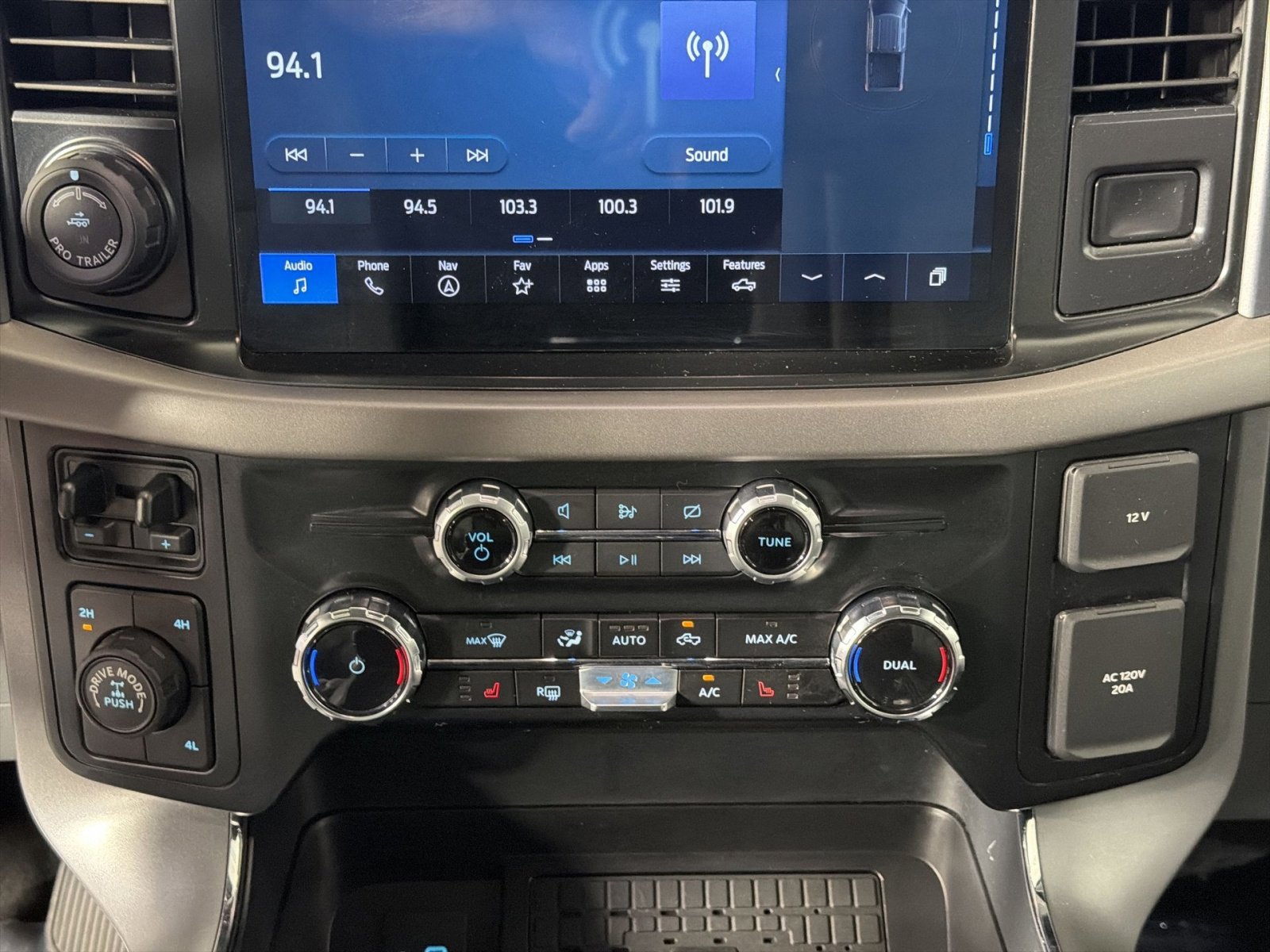 Used 2024 Ford F150 XLT w/ Equipment Group 302A MID image 31