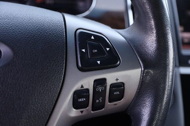 Used 2014 Ford Taurus Limited w/ Equipment Group 301A FWD image 13