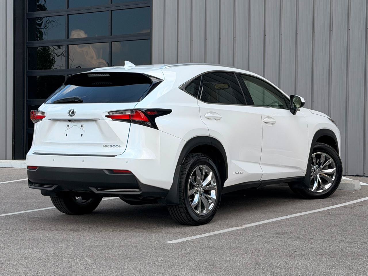 Used 2015 Lexus NX 300h AWD w/ Premium Package image 5
