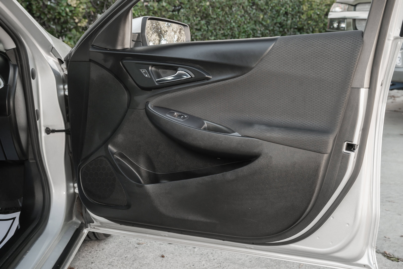 Used 2022 Chevrolet Malibu LT image 41