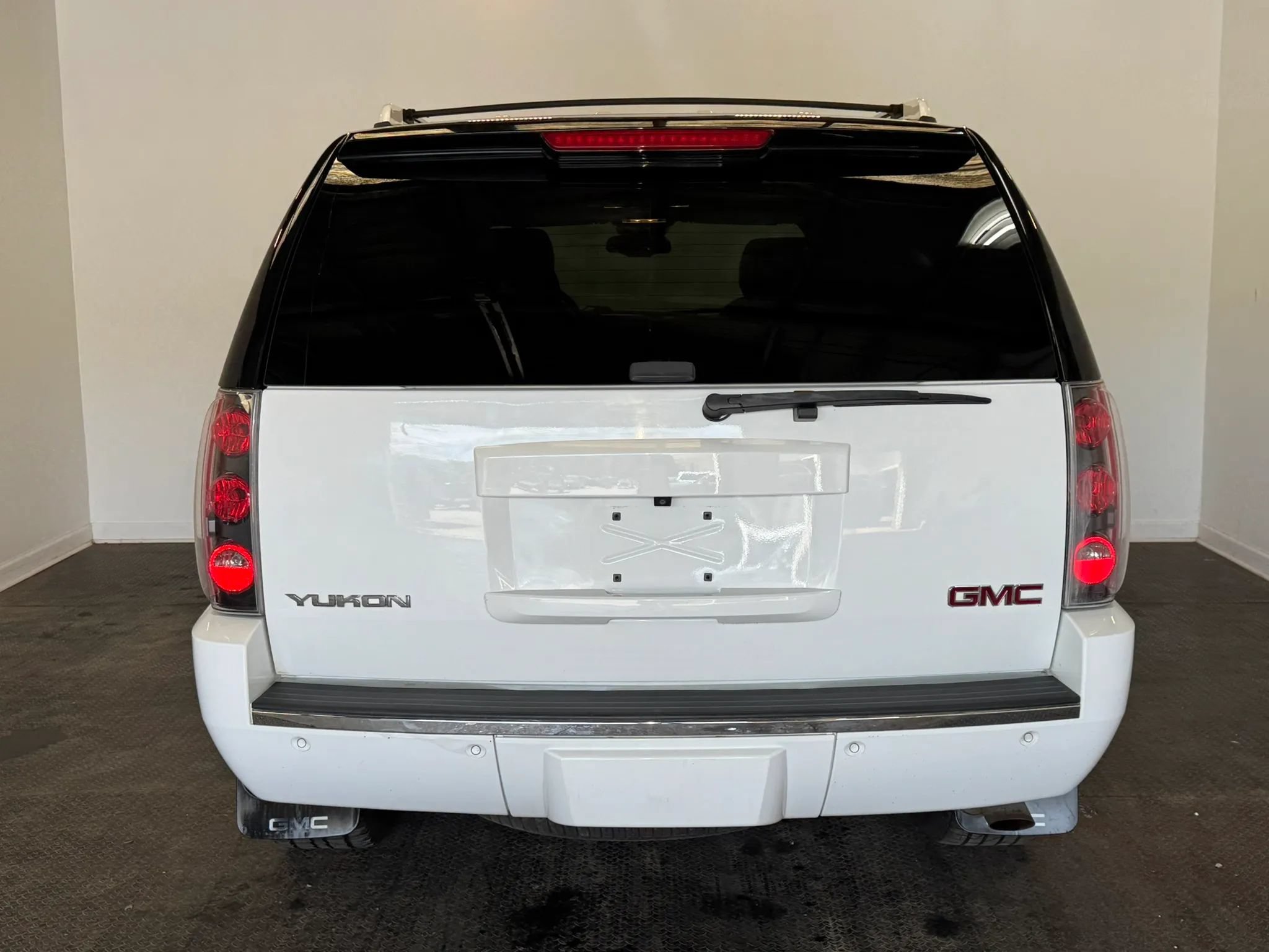 Used 2008 GMC Yukon Denali AWD/4WD image 5