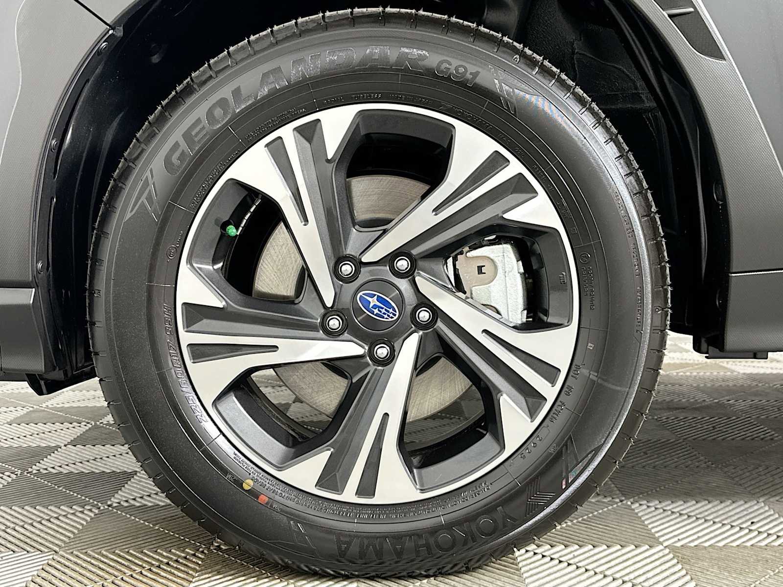 Certified 2025 Subaru Crosstrek 2.0i Premium AWD/4WD image 27