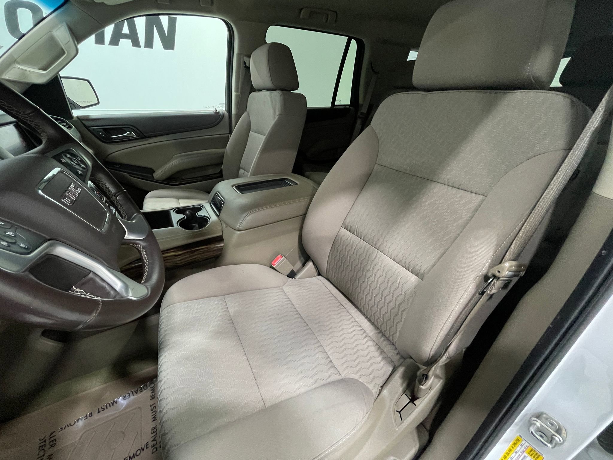 Used 2016 GMC Yukon SLE w/ HD Trailering Package image 12