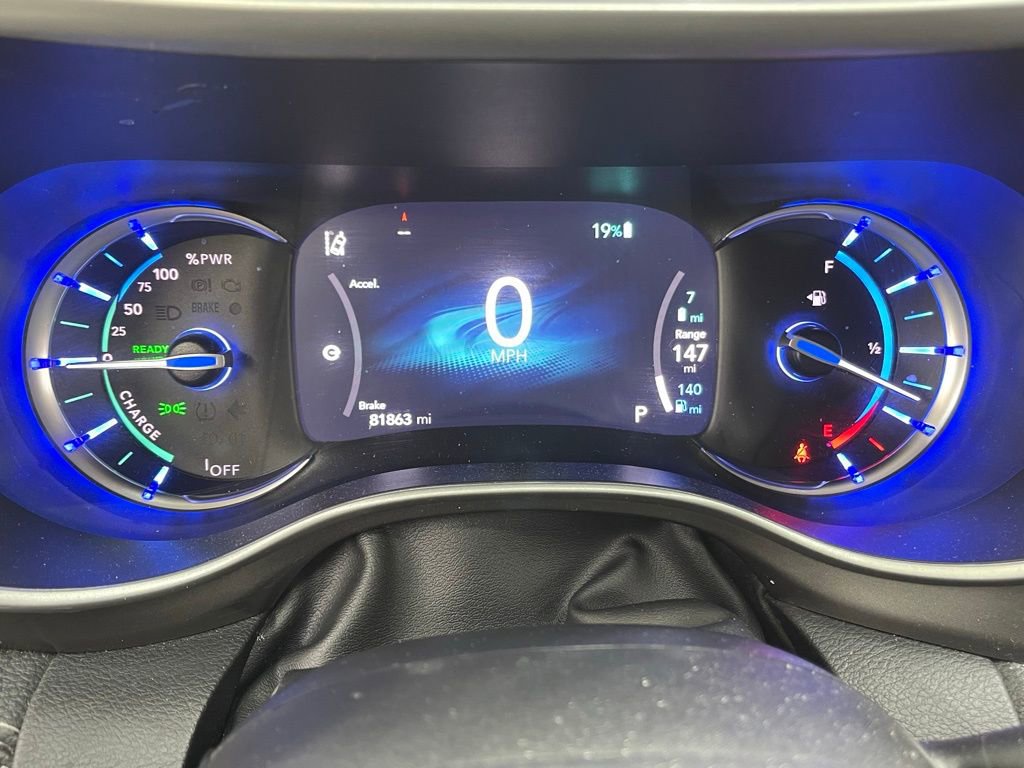 Used 2024 Chrysler Pacifica Select image 24