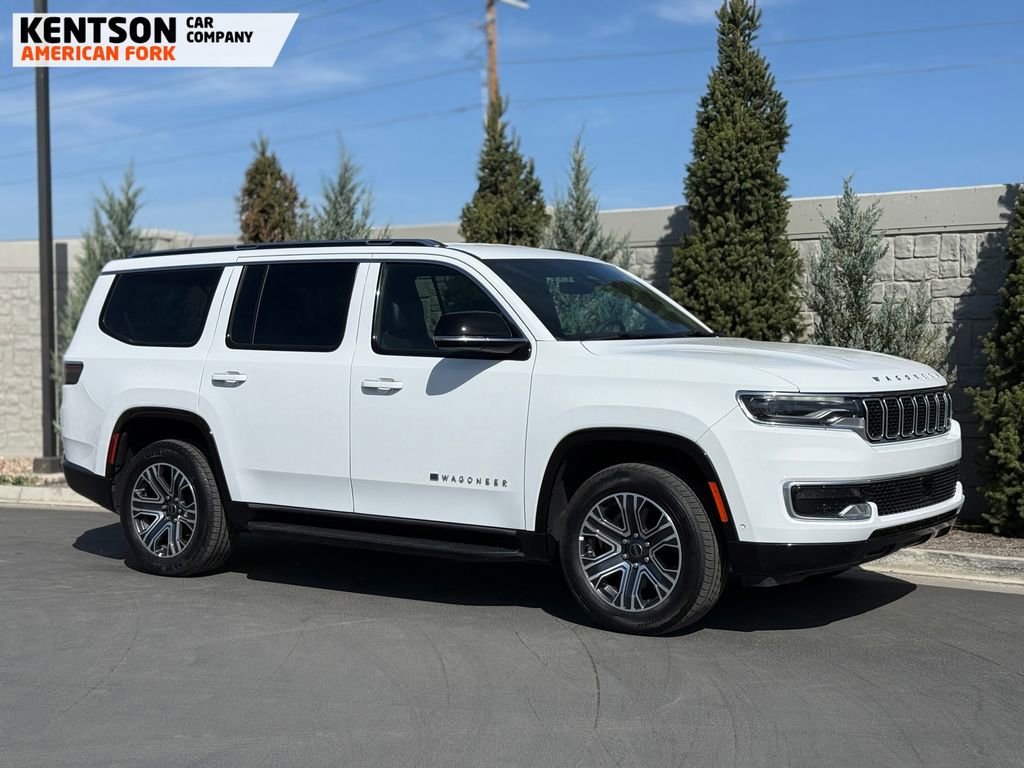 Used 2025 Jeep Wagoneer 4WD image 12