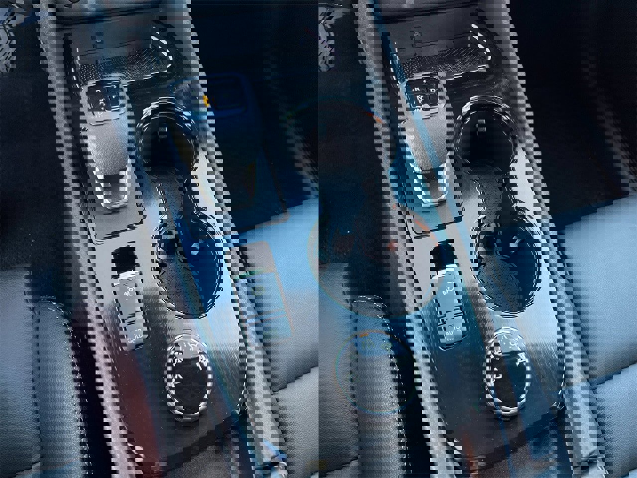 Certified 2025 Nissan Rogue SL w/ Tech Package image 16