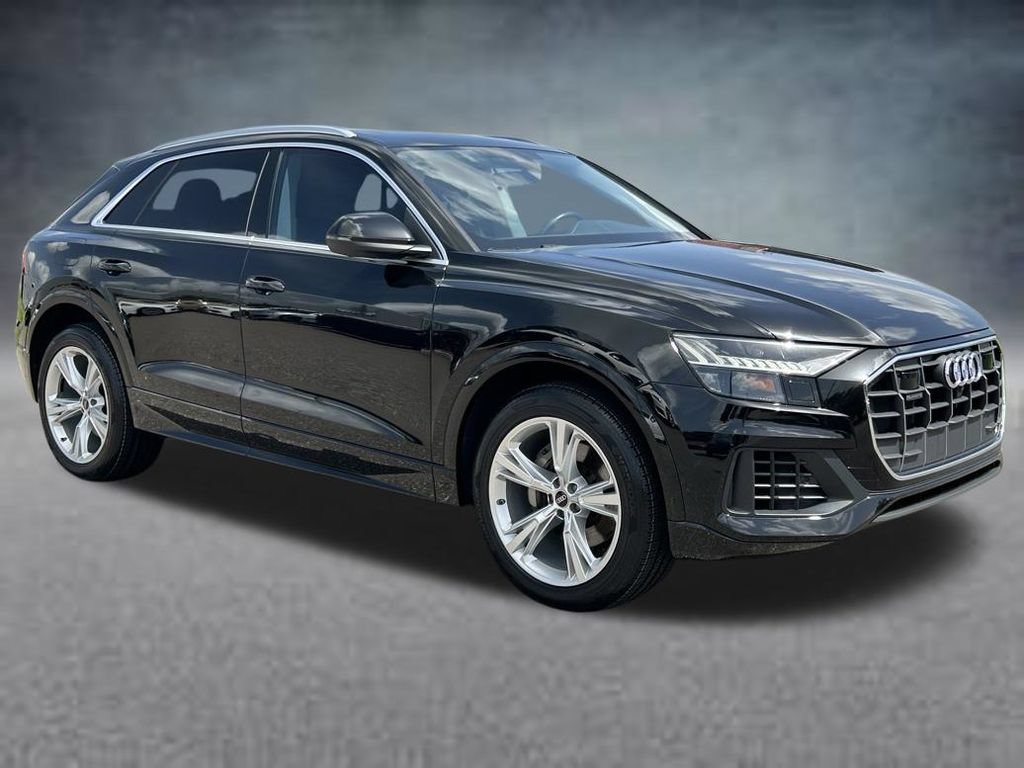 Used 2023 Audi Q8 Premium w/ Convenience Package AWD/4WD image 7