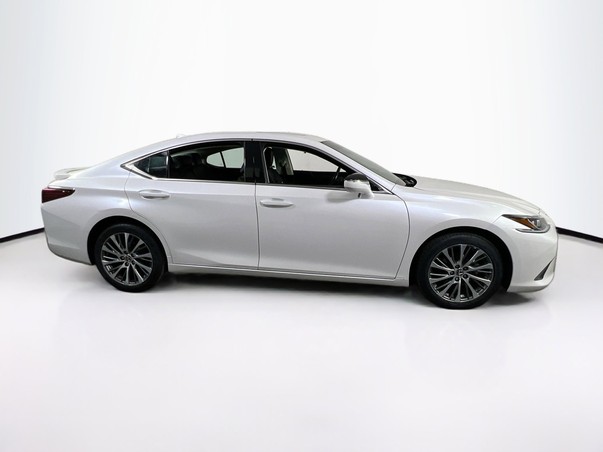 Used 2021 Lexus ES 250 w/ Premium Package image 4