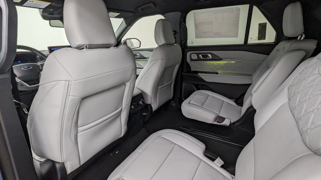 New 2027 Ford Explorer Platinum w/ LUX Leather Package AWD/4WD image 36