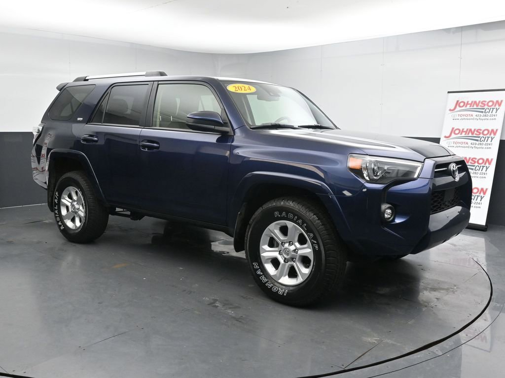 Used 2024 Toyota 4Runner SR5 AWD/4WD image 2