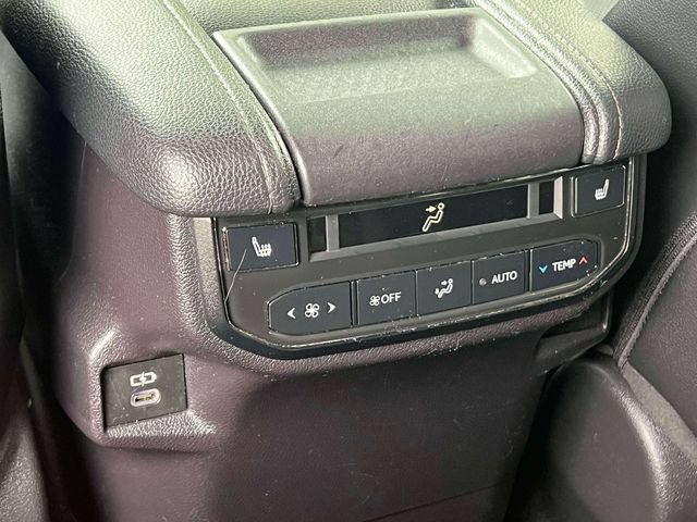 Certified 2024 Toyota Grand Highlander AWD image 19