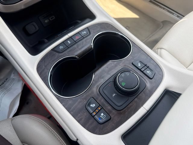 Used 2023 GMC Acadia Denali AWD/4WD image 31