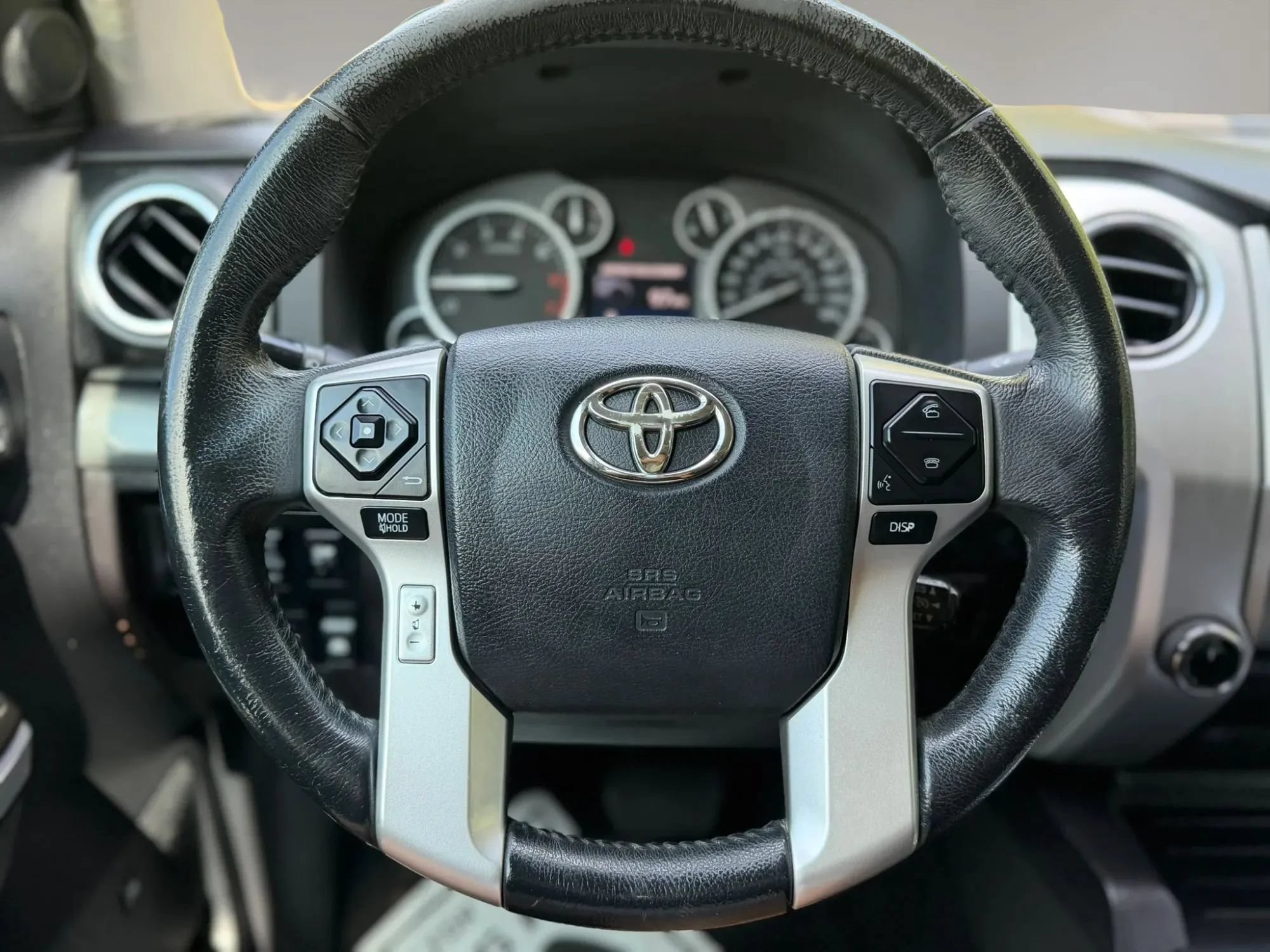 Used 2016 Toyota Tundra Platinum AWD/4WD image 31
